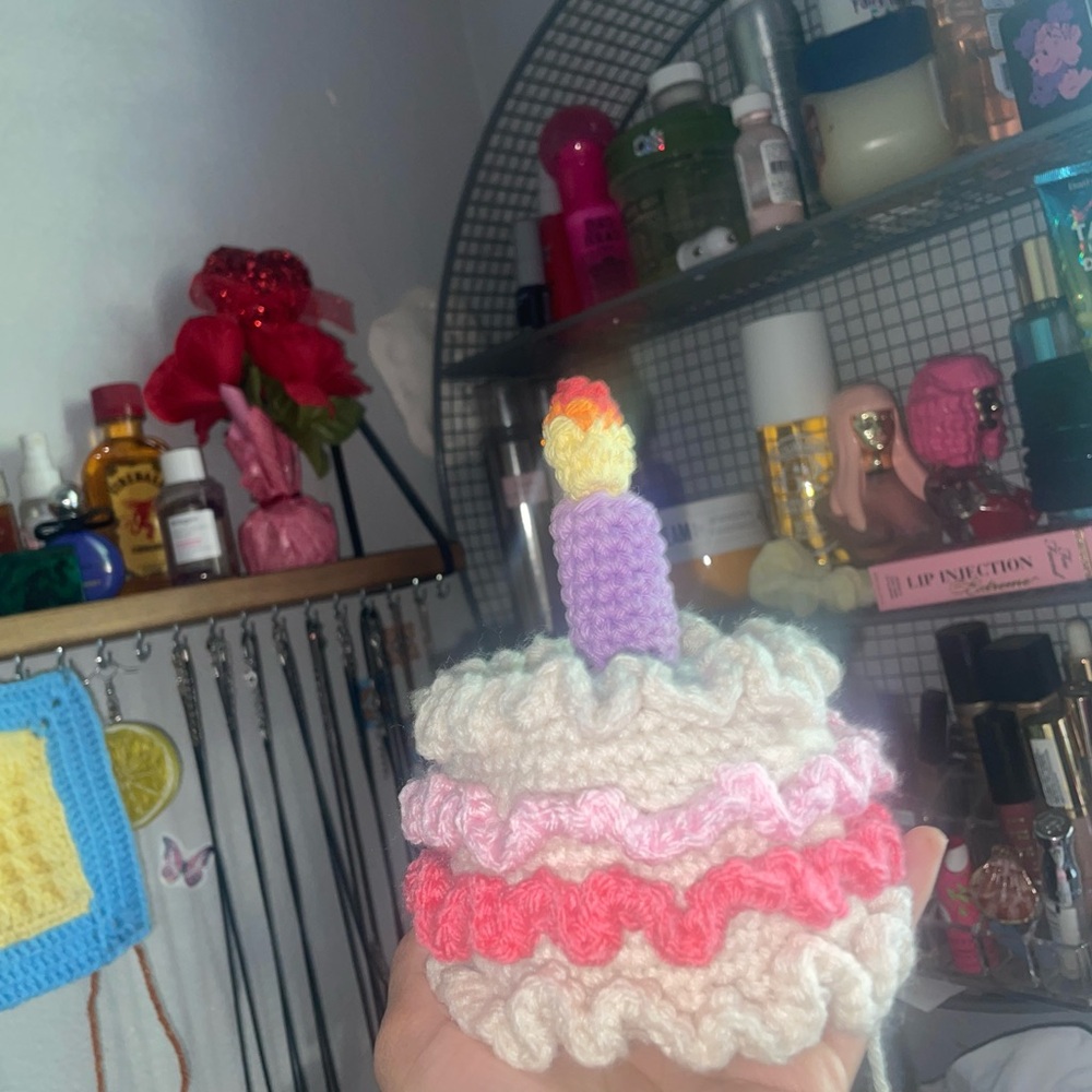 Crochet Cake Decor with Candle